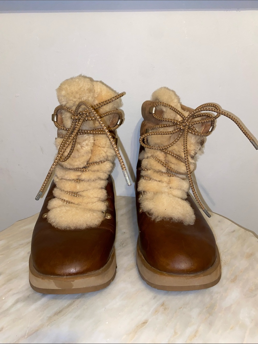 Ugg Viki Womens winter boots size us 11